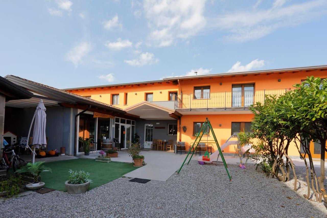 Agriturismo Da Laura Povoletto ภายนอก รูปภาพ
